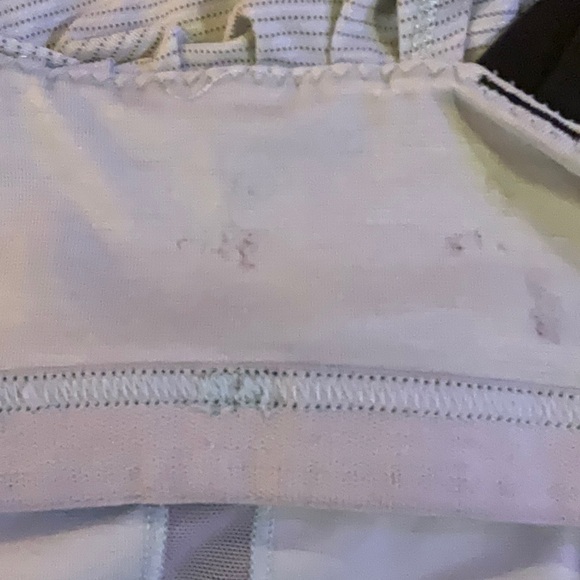 Lululemon Run Back On Track tank size 6 black and green with drawstring - Picture 7 of 7